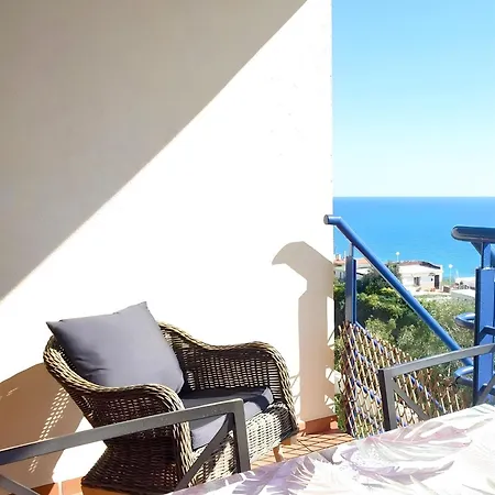 Horizon Apartment *